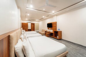 Family Room | Free WiFi - Hotel Anand (Ujjain)