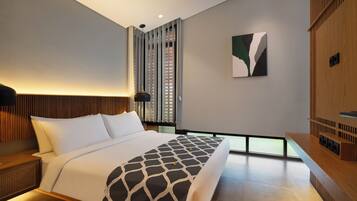 In-room safe, desk, free WiFi, bed sheets