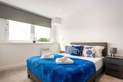 Modern 1 Bedroom Apartment in Central Wakefield