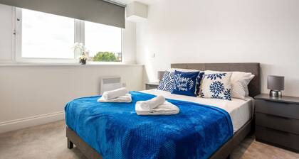 Modern 1 Bedroom Apartment in Central Wakefield