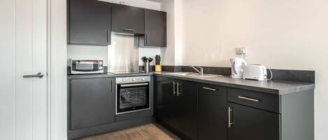 Fridge, microwave, oven, stovetop