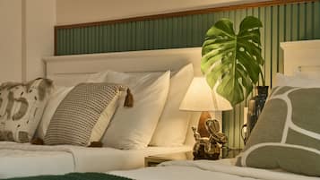 Habitación familiar, 2 camas Queen size, para no fumadores, vista a la ciudad | 1 habitación, escritorio, insonorización y wifi gratis