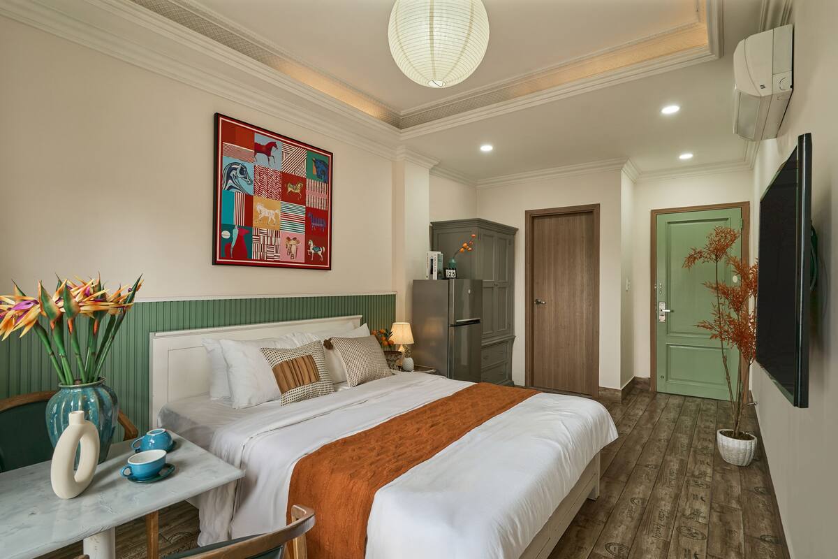 Panoramic Room, Non Smoking, City View | 1 bedroom, desk, soundproofing, free WiFi