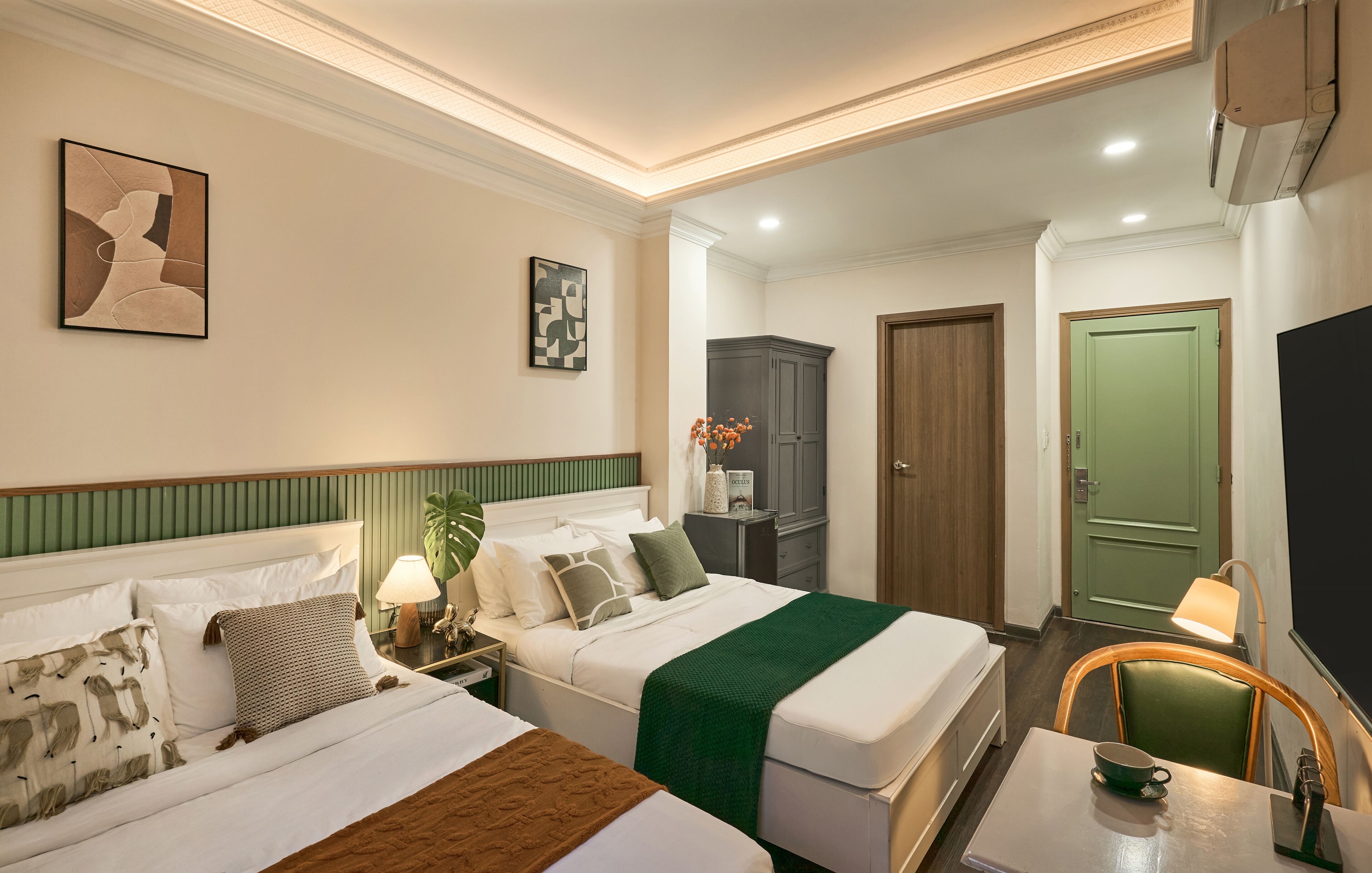 Family Room, 2 Queen Beds, Non Smoking, City View | Desk, soundproofing, free WiFi, bed sheets