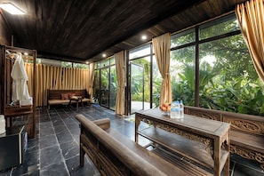 Premium-huvila, 2 makuuhuonetta, yksityinen uima-allas, näköala puutarhaan | Näkymä puutarhaan