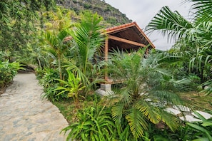 Luksushuvila, 1 makuuhuone, yksityinen uima-allas, näköala lomakeskukseen | Parveke