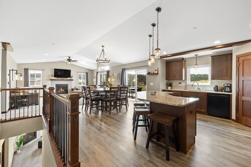 Ponderosa Mile Retreat