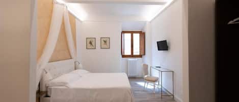 Appartement Supérieur, vue cour intérieure | 1 chambre, literie de qualité supérieure, décoration personnalisée