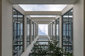 Front of property - LEV Lifestyle Hotel - Maestro (Lviv)