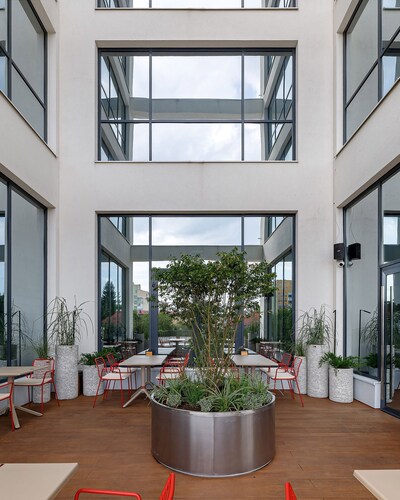 LEV Lifestyle Hotel - Maestro