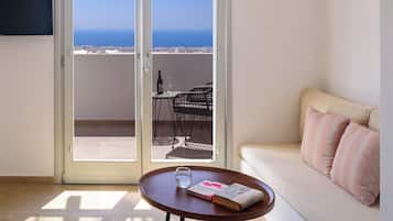 Rom – deluxe, ikke-røyk, sjøutsikt | Skrivebord og wi-fi (inkludert)