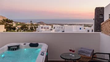 Rom – deluxe, ikke-røyk, sjøutsikt | Skrivebord og wi-fi (inkludert)