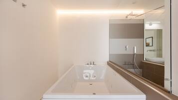 Set di cortesia gratuito, asciugacapelli