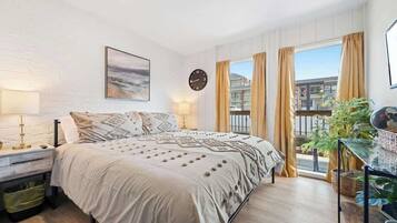 1 bedroom, iron/ironing board, travel crib, WiFi