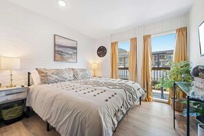 1 habitación, tabla de planchar con plancha, cuna de viaje y wifi 