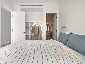 4 chambres, fer et planche à repasser, Wi-Fi, draps fournis