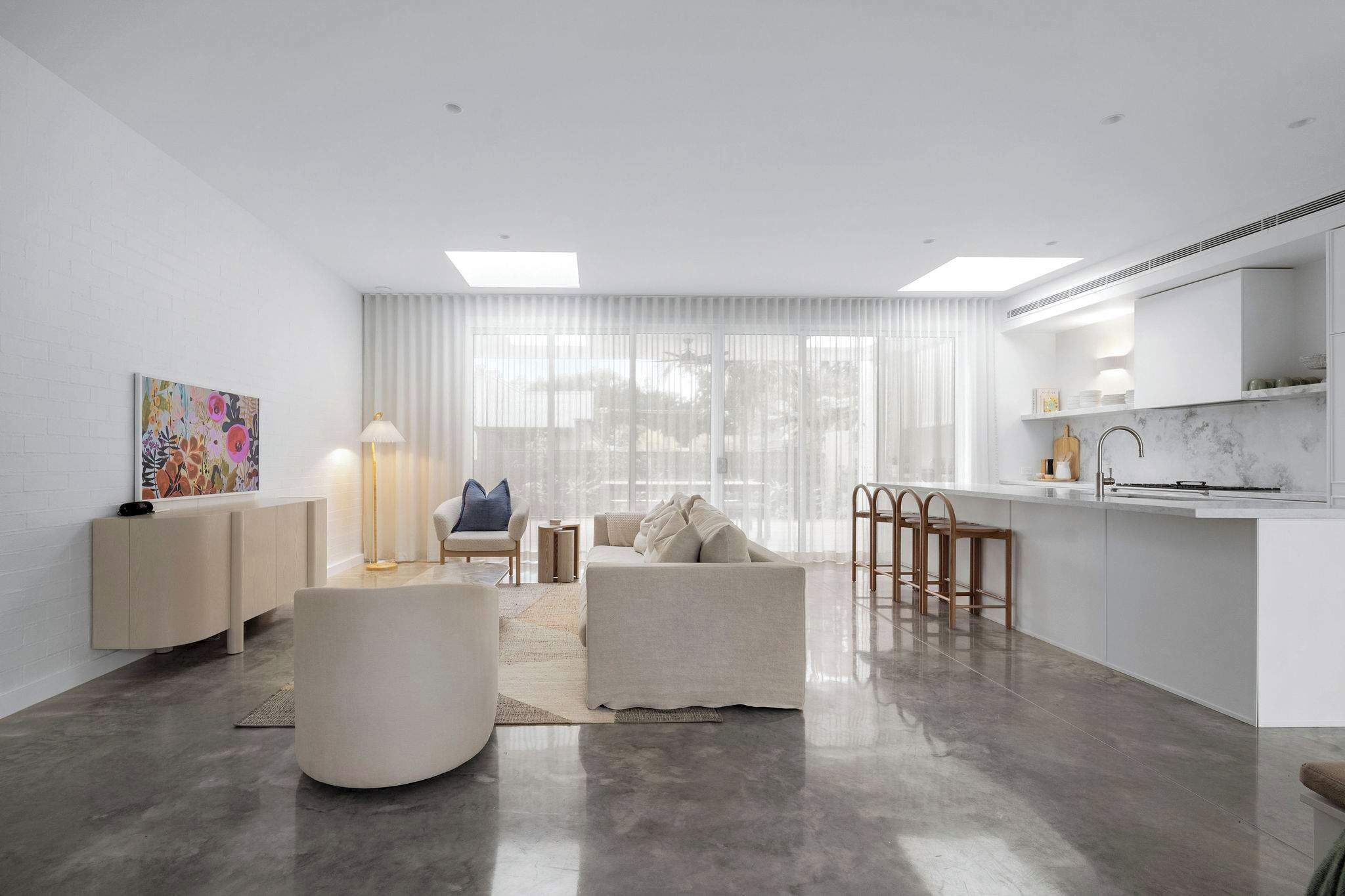 TV, fireplace, offices