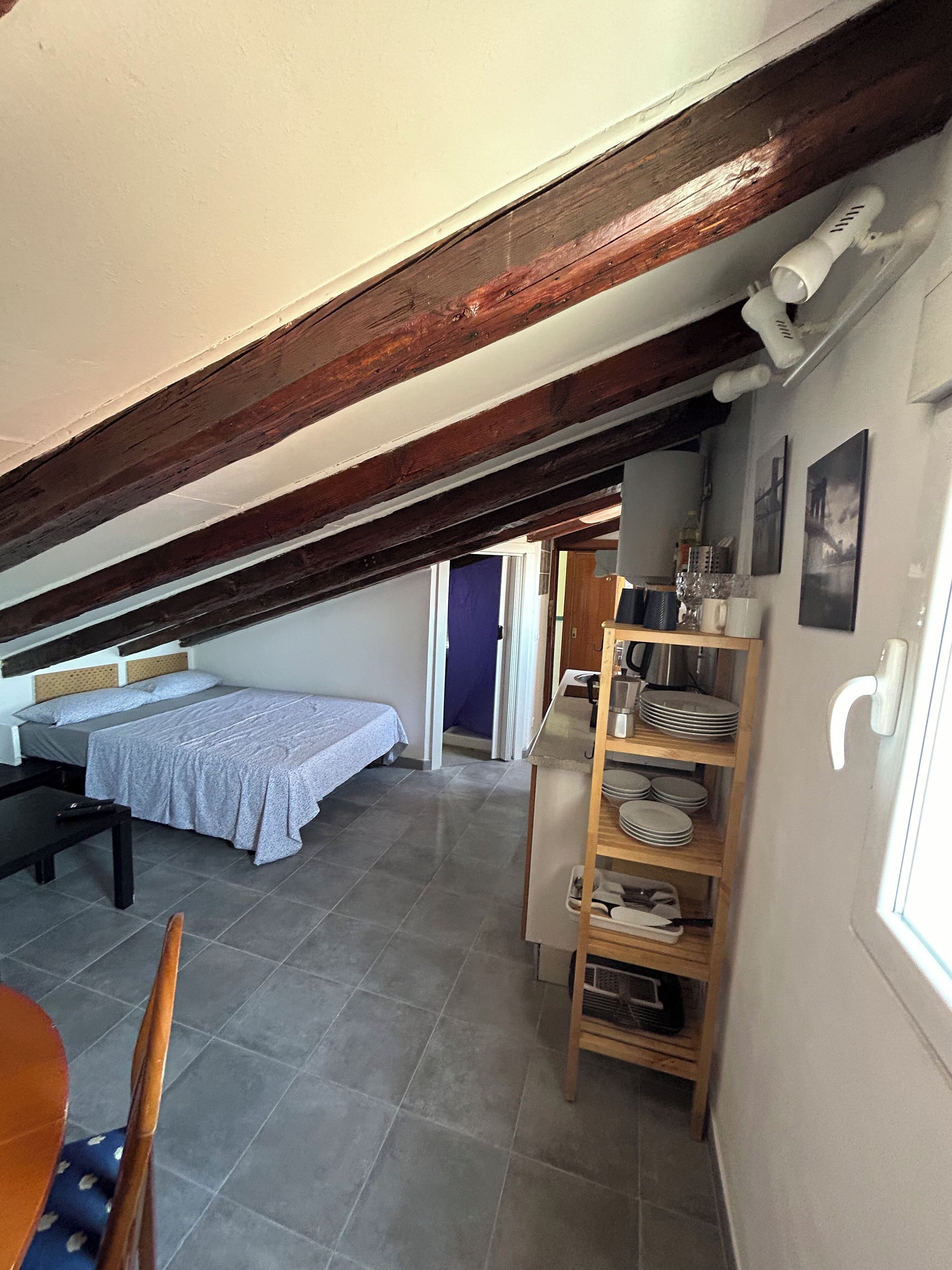 1 soverom, strykejern/-brett, wi-fi og sengetøy