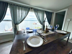 Dining - Saratoga Lakeside Retreat #1 (Saratoga Springs)