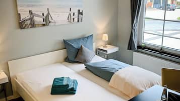 Deluxe Double or Twin Room, Non Smoking, Kitchen (2) | View from room