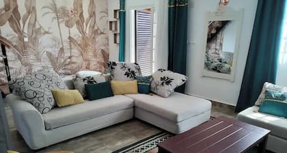 Charming 3-bedroom villa with AC and WiFi in lovely Antananativo