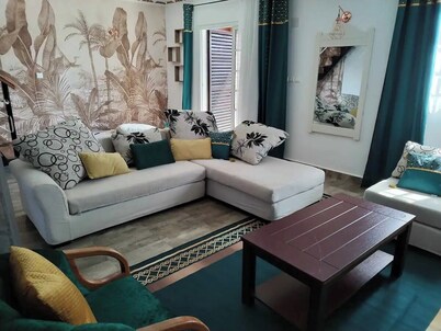 Charming 3-bedroom villa with AC and WiFi in lovely Antananativo