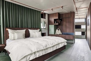 Frette Italian sheets, premium bedding, minibar, free WiFi - Boutique Hotel Badhaus (Bressanone)