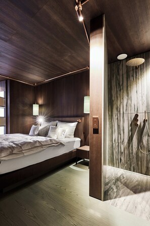Superior Double Room, Patio, Courtyard View