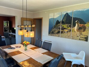 تناول الطعام