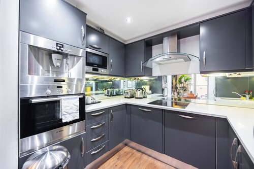 Crowne Views One Bed Apartment 