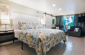 2 bedrooms, desk, iron/ironing board, free WiFi