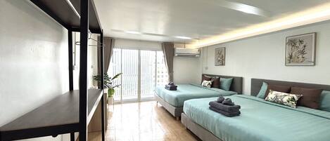 5 camere, una scrivania, ferro/asse da stiro, Wi-Fi