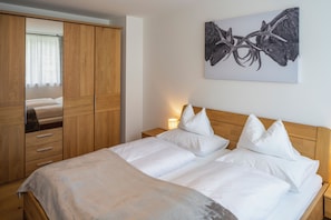 2 bedrooms, individually decorated, individually furnished, travel cot - Apartment Geierkogel (Hohentauern)