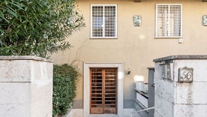Exterior detail - San Saba House  (Roma)