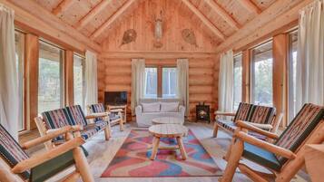 Télévision, chaîne hi-fi