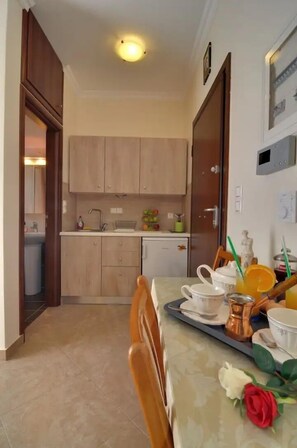 Family Studio | In-room dining - Memories of Milos (Milos)