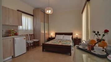 Family Studio | Soundproofing, free WiFi