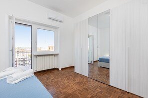 3 bedrooms, iron/ironing board, internet, bed sheets - Baldo apartment.Baldo apartmentBaldo apartmentBaldo apartmentBaldo apartmentBaldo ... (Rome)