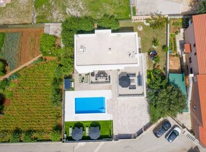 วิลล่า (Five Bedroom Villa with Private Pool) | บริเวณภายนอก