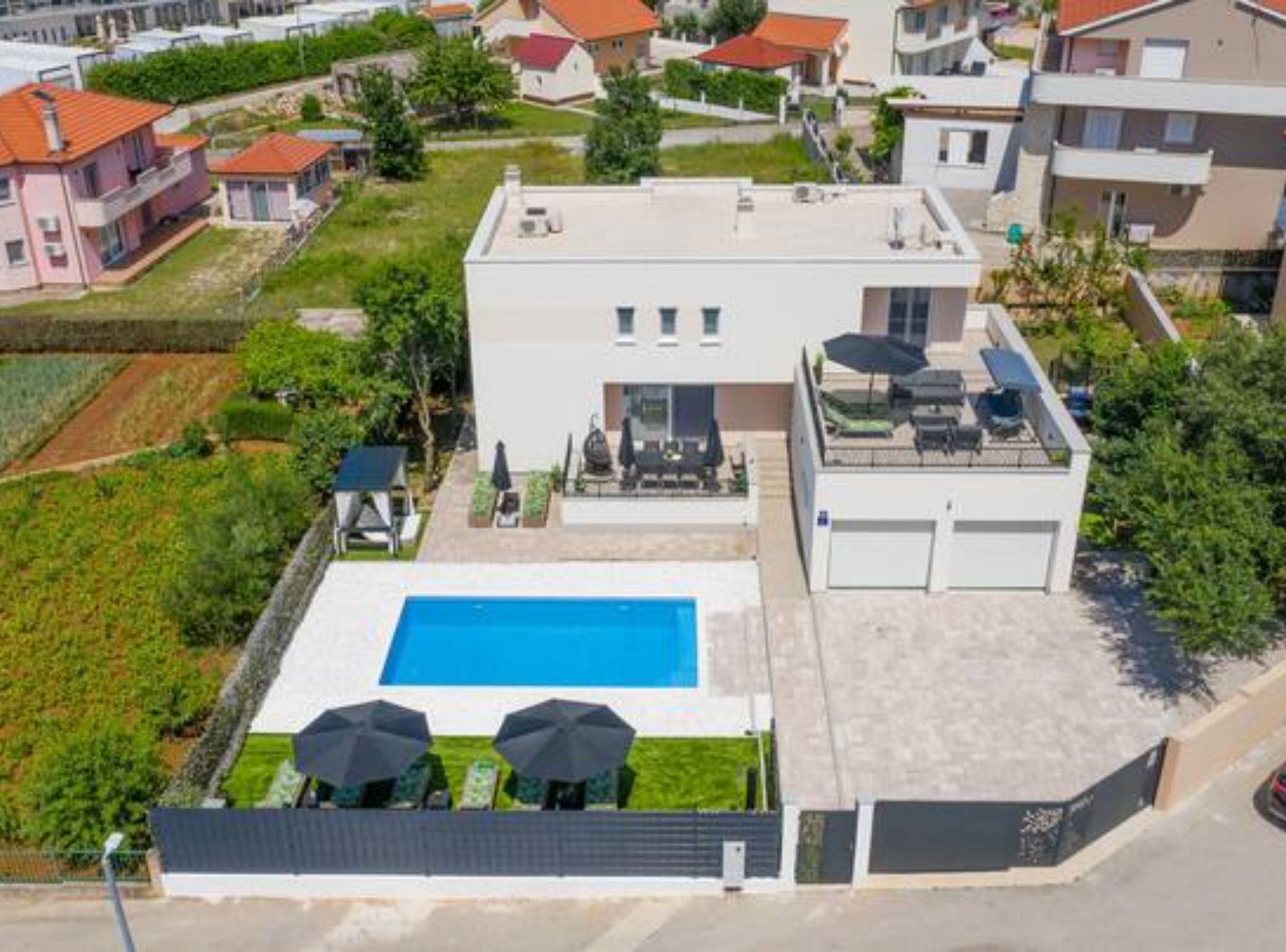 ヴィラ (Five Bedroom Villa with Private Pool) | 外観