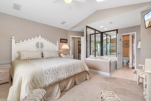 4 slaapkamers, een strijkplank/strijkijzer, gratis wifi, beddengoed