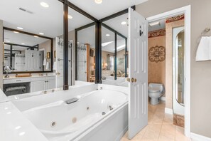 Douche, serviettes fournies, savon