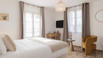 Muebles diferentes, espacio para trabajar con laptop y wifi gratis