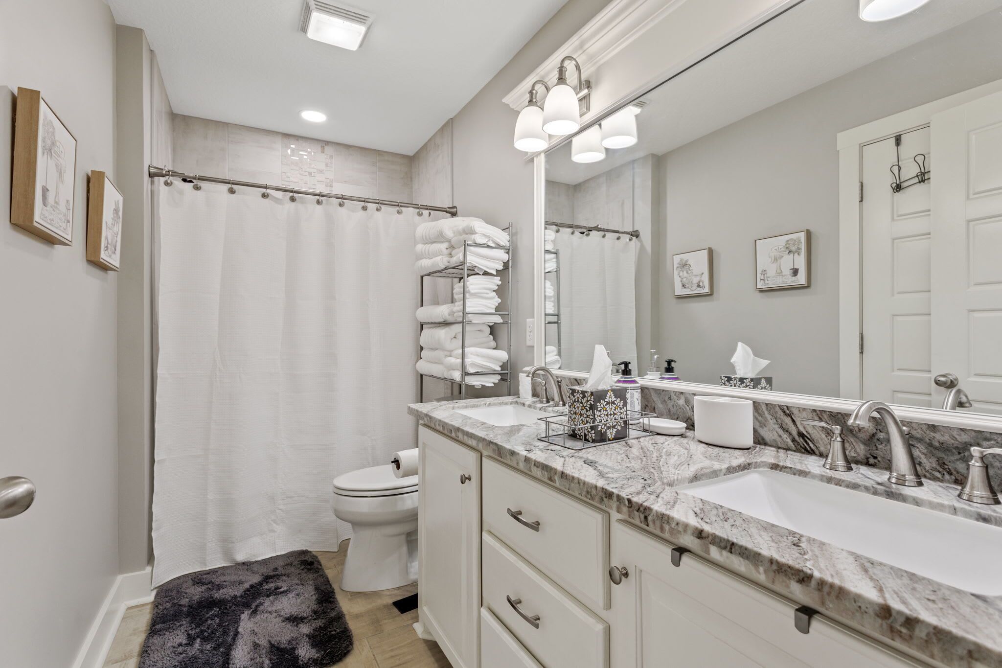 Douche, serviettes fournies