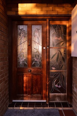 Exterior detail - Elegant & Charming Balwyn Home (Balwyn North)