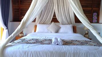 Deluxe-Einzelzimmer, Klimaanlage, Gartenblick | Schreibtisch, laptopgeeigneter Arbeitsplatz, kostenloses WLAN