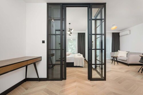 Modern Apartment in Wroclaw | Parking and Air Conditioning