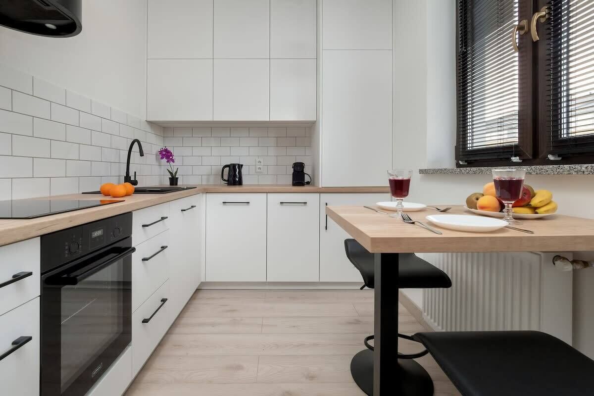 Kühlschrank, Ofen, Herdplatte, Geschirrspüler