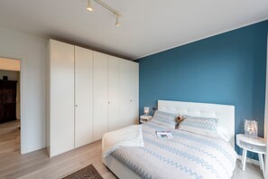 Familien-Stadtwohnung, Mehrere Schlafzimmer, Bergseite (Il Dipinto Sul Lago Stresa Center)