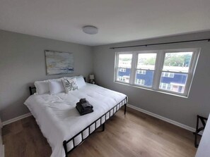 2 soveværelser, skrivebord, strygejern/strygebræt, Wi-Fi